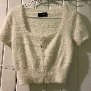 Fluffy cider cropped button up sweater-medium like new